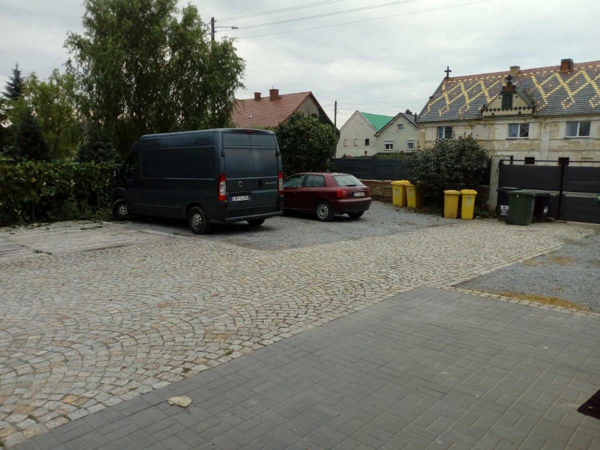 U Bronka W Ksiazecym Lesie Villa Niedaszow Exterior photo